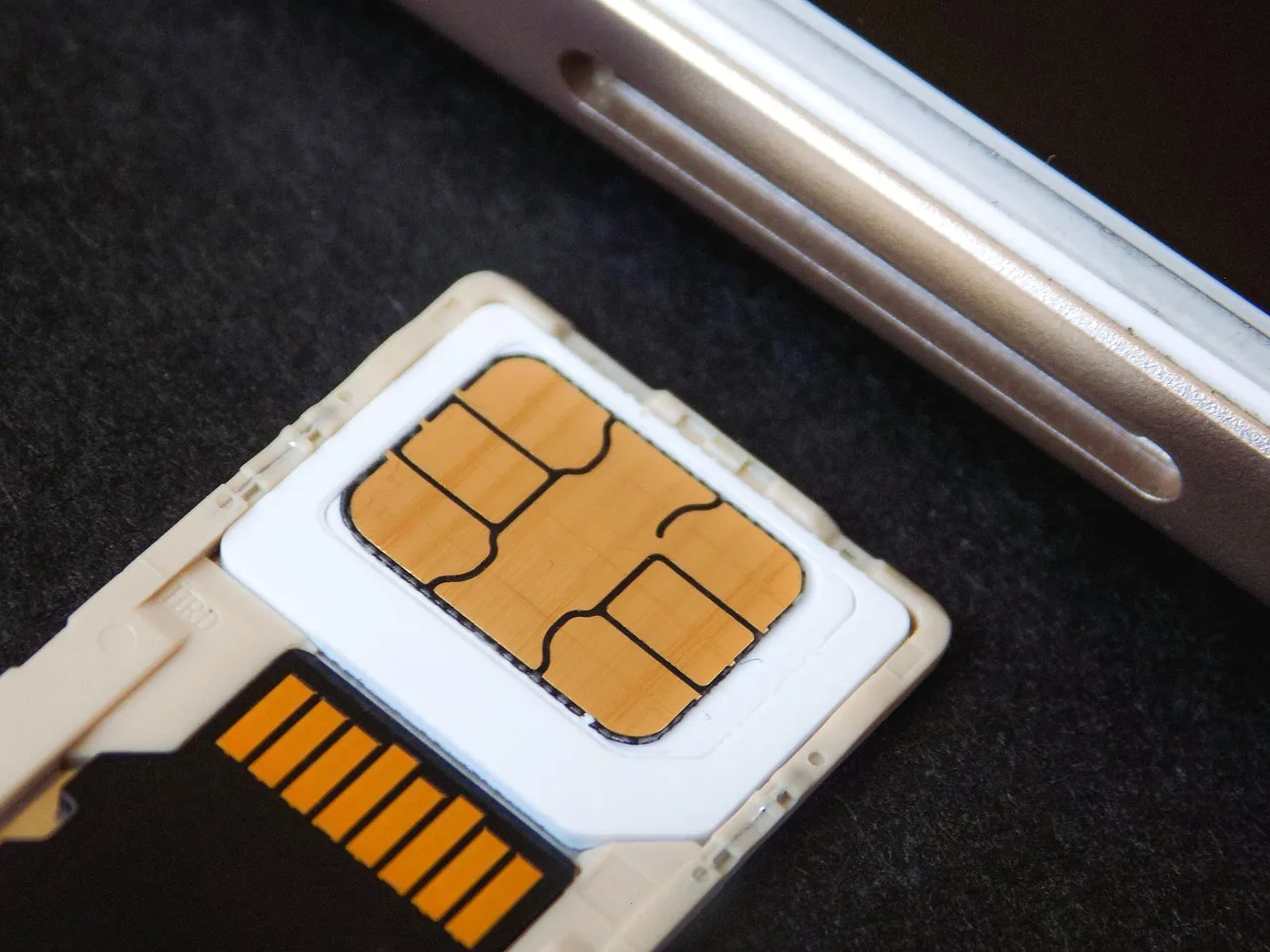 sim card, card, memory, micro sd, telephone, technology, mobile, communication, cellular, phones, telecommunication, cards, gsm, sms, connection, smartphone, tray, networks, cells, slot, sim card, sim card, sim card, sim card, sim card. Pre-purchase technology checklist for models, costs, and warranty terms