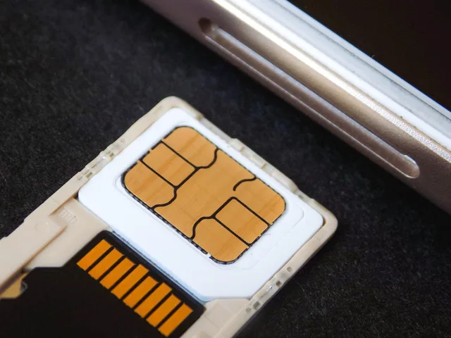 sim card, card, memory, micro sd, telephone, technology, mobile, communication, cellular, phones, telecommunication, cards, gsm, sms, connection, smartphone, tray, networks, cells, slot, sim card, sim card, sim card, sim card, sim card. Pre-purchase technology checklist for models, costs, and warranty terms