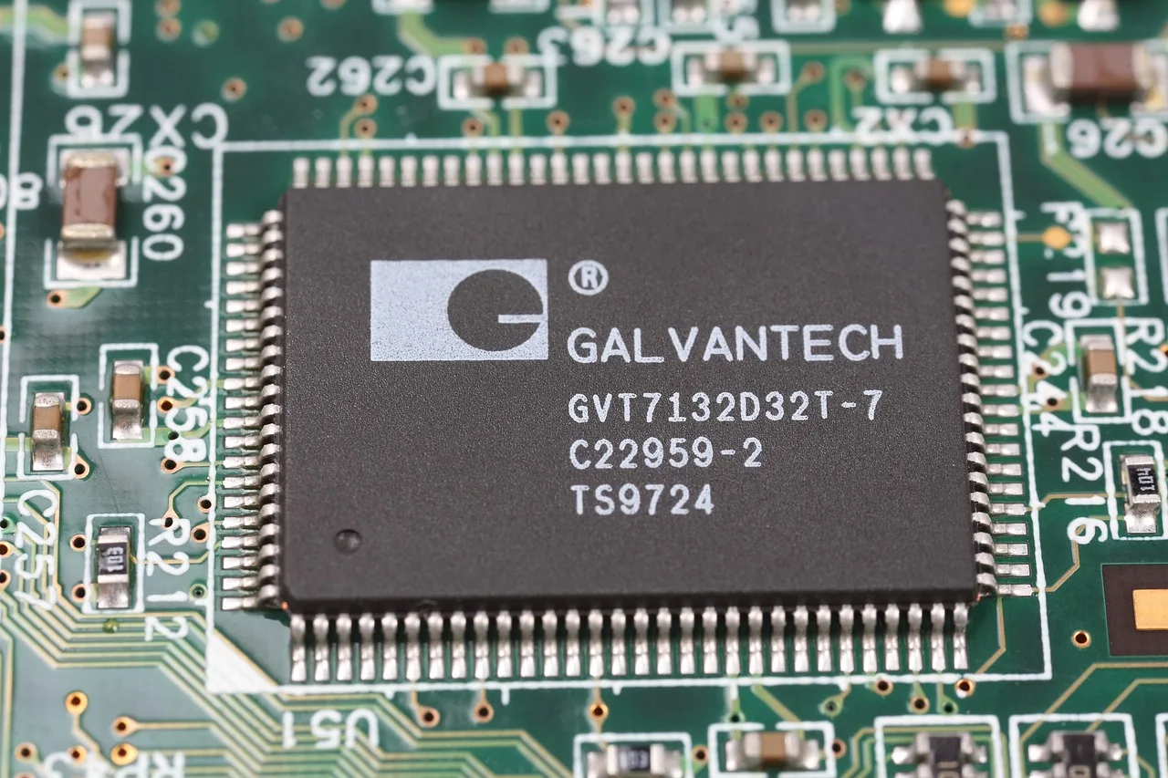 mother board, electronic, electronics, computer, board, components, chips, tech, technology, main board, digital, circuit, hardware, parts, processor, module, microelectronics, electrical, repair, engineering, printed circuit board, pcb, macro, mother board, processor, pcb, pcb, pcb, pcb, pcb. Tech guide to UK electronics repair rights and recycling