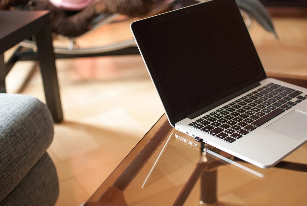 computer, laptop, connection, desk, furniture, glass top table, indoors, internet, wireless, wireless technology, table, technology, work from home, computer, computer, laptop, laptop, laptop, laptop, laptop, desk, furniture, internet, internet, internet, internet, table, technology. Testing a refurbished device properly before you trust it