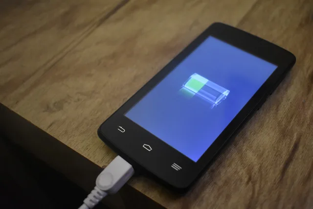 battery, loading, smartphone, android, technology, cellular, battery, battery, battery, battery, battery. Swollen phone battery: how to make it safe and dispose of it in the UK
