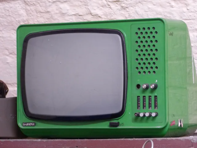 tv set, antique, monument, television, receiver, tube, tv set, tv set, television, television, television, television, television. TV listening accessibility for shared viewing